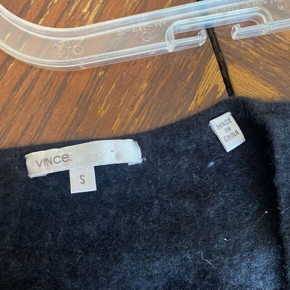 Vince black long sleeve v neck sweater size S - Picture 2 of 11